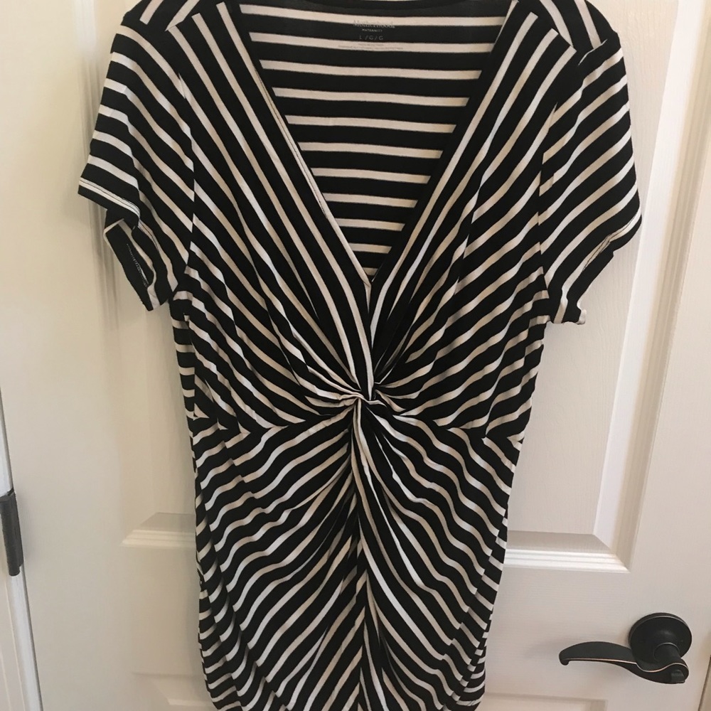 Motherhood Maternity Knot Front Top Size L